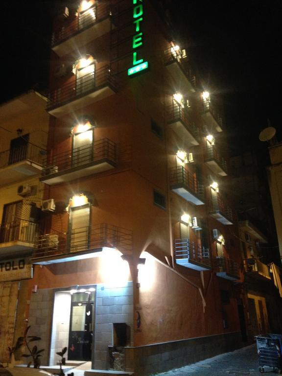 Fly Boutique Hotel Napels